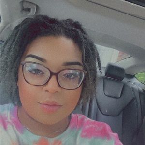 Meet your Posher, Nianna